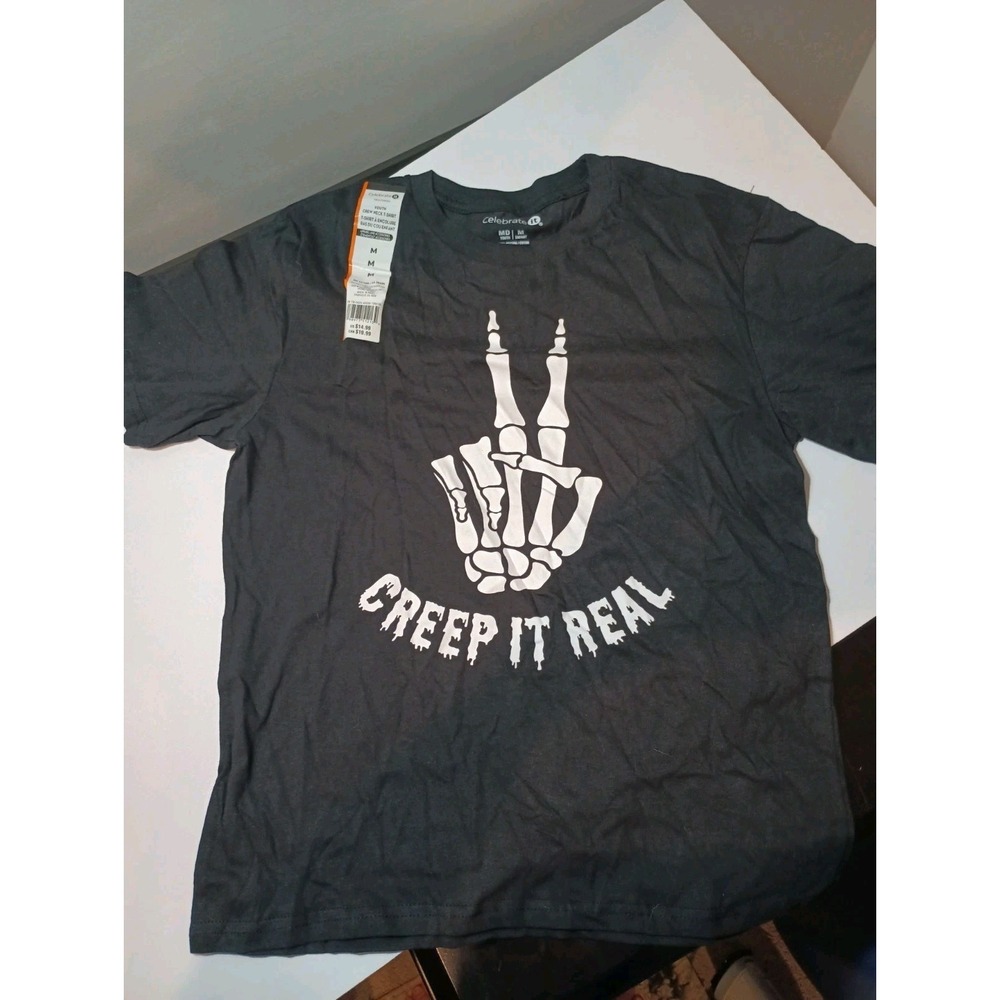 NWT Celebrate It Youth Medium Creep It Real Skeleton Peace Hand Graphic T-Shirt